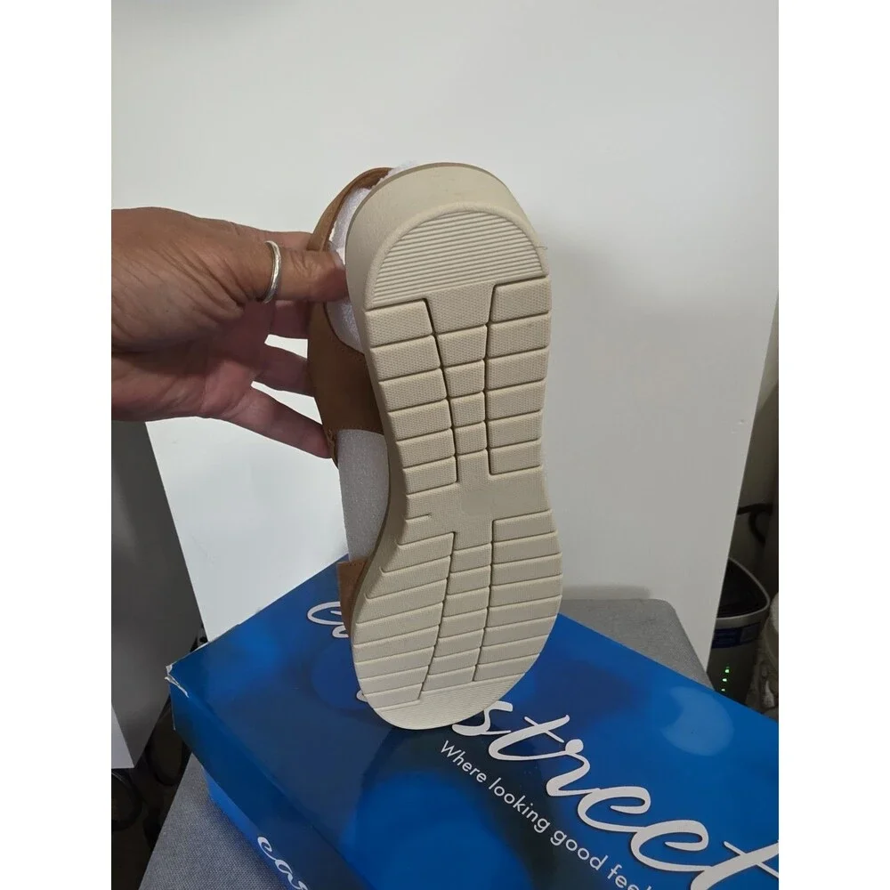 BRAND NEW Easy Street Women's Alba Wedge Sandal Tan 9 Wide NiB